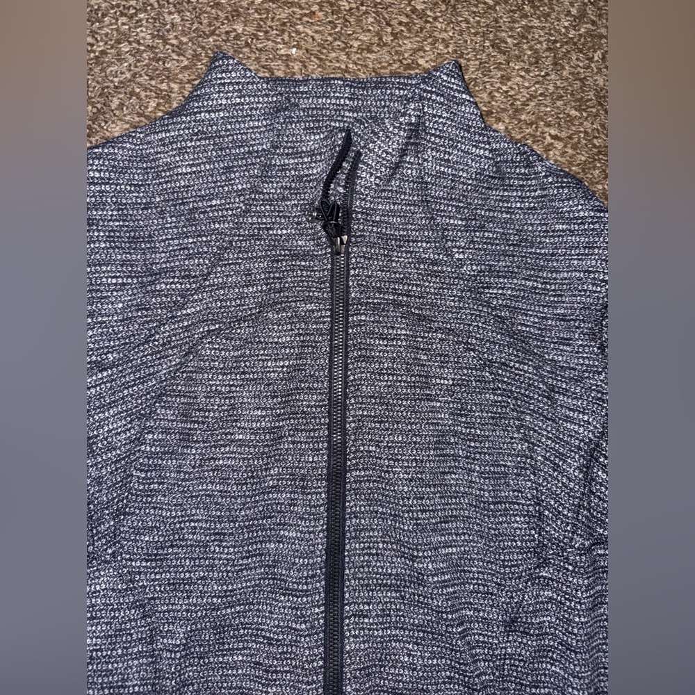 Lululemon Forme Jacket - Picture 4 of 11